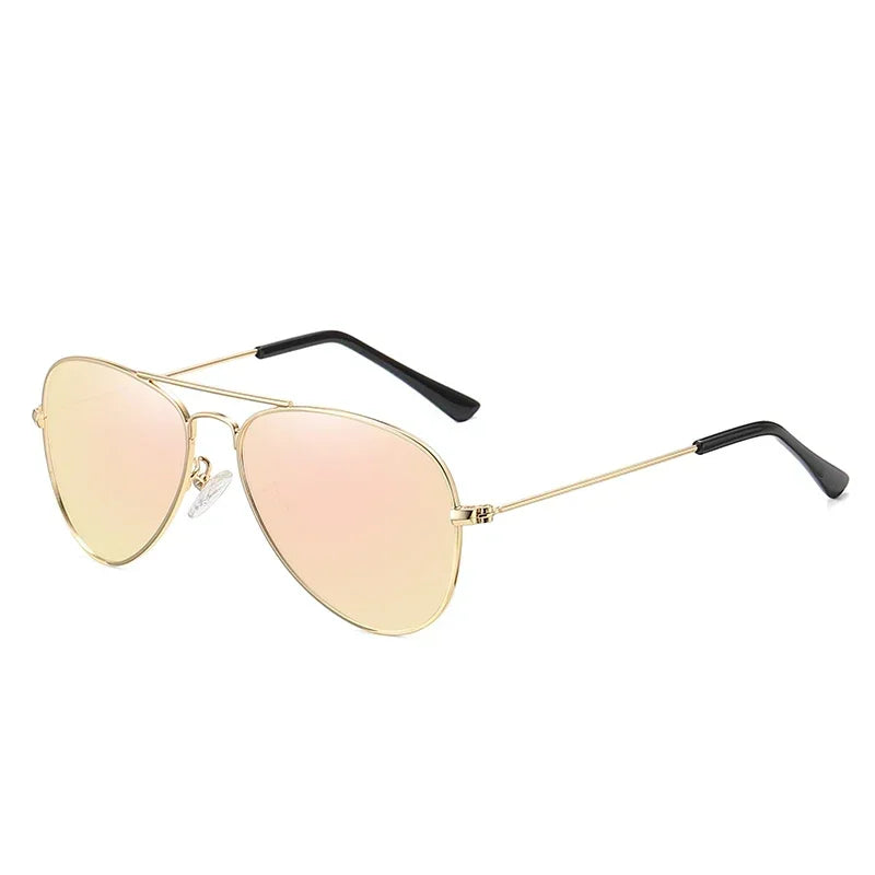 Gafas de sol polarizadas clásicas para niños.