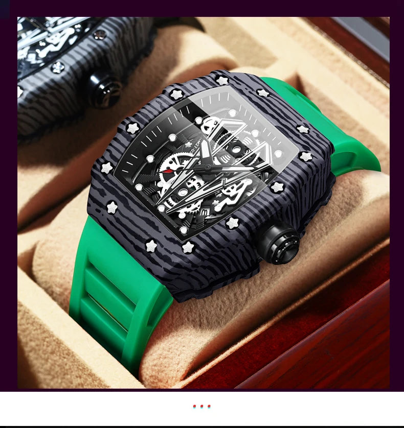 Reloj de pulsera, con espejo curvo.